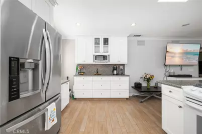 140 12th Street, Seal Beach, CA 90740 - Photo 9