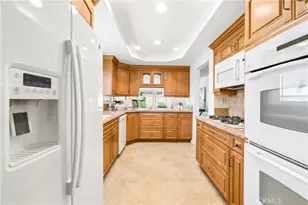16372 Redlands, Huntington Beach, CA 92647 - Photo 11