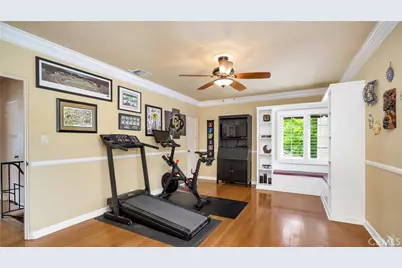 2105 N Heliotrope Drive, Santa Ana, CA 92706 - Photo 37