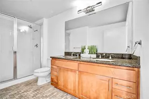 411 W Seaside Wy, Long Beach, CA 90802 - Photo 23