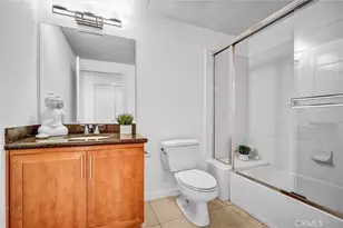 411 W Seaside Wy, Long Beach, CA 90802 - Photo 17