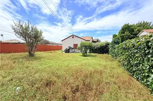 10846 S Manhattan, Los Angeles, CA 90047 - Photo 7