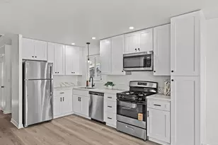 120 Sumac Ln, Fountain Valley, CA 92708 - Photo 3