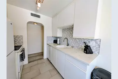 970 Palm Avenue #215, West Hollywood, CA 90069 - Photo 11