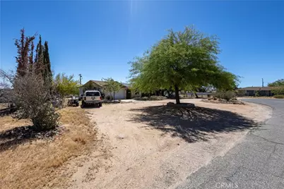 3809 Hanford, Yucca Valley, CA 92284 - Photo 3