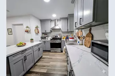 701 N Sunset Street, Santa Ana, CA 92703 - Photo 3