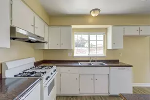 38502 Sumac Ave, Palmdale, CA 93550 - Photo 9