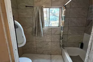 320 N Park Vista Spc 81, Anaheim, CA 92806 - Photo 9