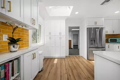 7925 E Ring Street, Long Beach, CA 90808 - Photo 11