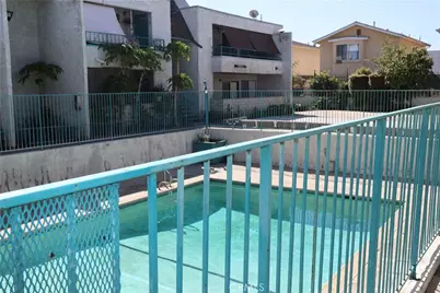 8847 Willis Avenue #9, Panorama City, CA 91402 - Photo 41