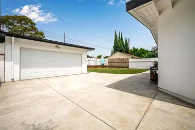 6135 E 23rd Street, Long Beach, CA 90815 - Photo 49