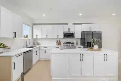 16619 Lake Avenue, Paramount, CA 90723 - Photo 37