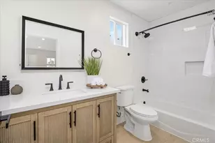 16619 Lake Ave, Paramount, CA 90723 - Photo 39