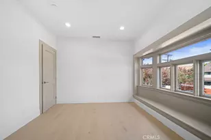 1676 W 24th, Los Angeles, CA 90007 - Photo 31