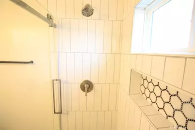 3305 W Thornton Avenue, Anaheim, CA 92804 - Photo 19