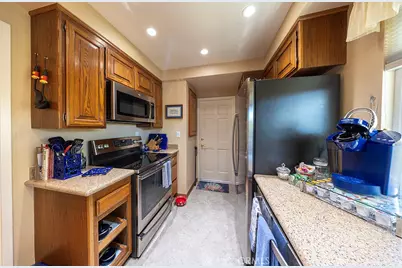 2921 Persimmon, Fullerton, CA 92835 - Photo 9