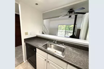 7890 E Spring #4V, Long Beach, CA 90815 - Photo 9