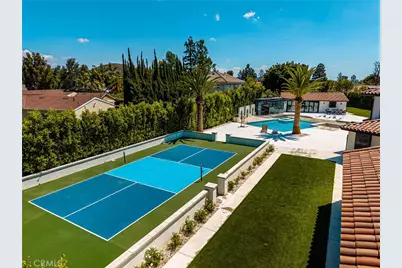 10282 Old Lamplighter Lane, Villa Park, CA 92861 - Photo 19