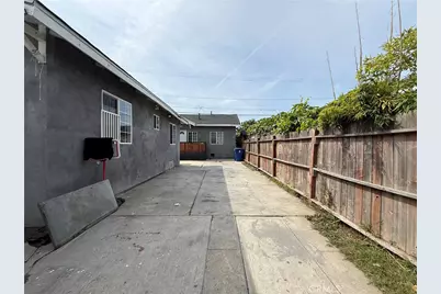 1018 W 67th, Los Angeles, CA 90044 - Photo 9
