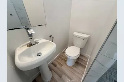 1018 W 67th, Los Angeles, CA 90044 - Photo 23