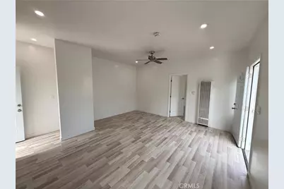 1018 W 67th, Los Angeles, CA 90044 - Photo 19