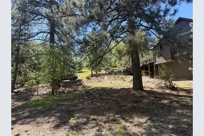 1684 Pinehurst Dr, Lake Arrowhead, CA 92352 - Photo 3