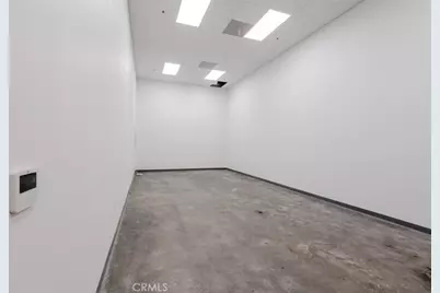 750 S Oxford, Los Angeles, CA 90005 - Photo 17