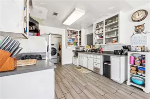 10271 Garrett Rd, Stanton, CA 90680 - Photo 11