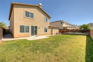 27151 Quail Creek Dr, Moreno Valley, CA 92555 - Photo 3