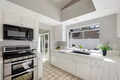 11486 Cardiff Lane, Loma Linda, CA 92354 - Photo 13