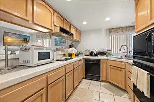 8125 Surfline Dr, Huntington Beach, CA 92646 - Photo 13