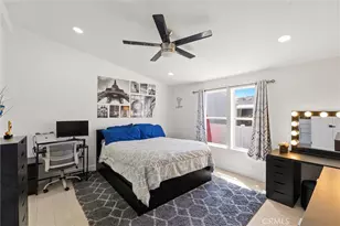 21851 Newland Square, Huntington Beach, CA 92646 - Photo 23