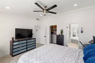 21851 Newland Square, Huntington Beach, CA 92646 - Photo 25