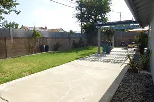 8881 Albatross Dr, Huntington Beach, CA 92646 - Photo 33