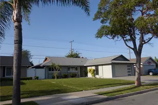 8881 Albatross Dr, Huntington Beach, CA 92646 - Photo 15
