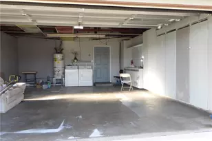 8881 Albatross Dr, Huntington Beach, CA 92646 - Photo 25