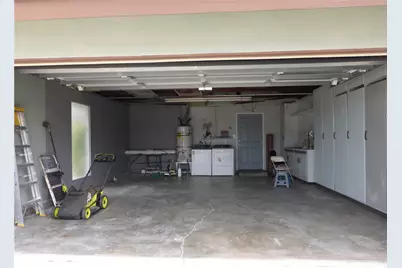 8881 Albatross Dr, Huntington Beach, CA 92646 - Photo 23