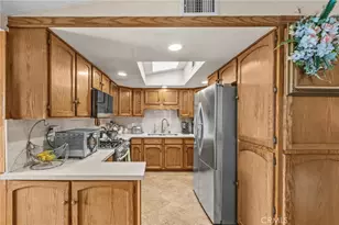 11812 Fortney Dr, Anaheim, CA 92804 - Photo 11