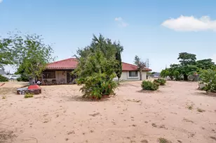 9102 Camphor, Hesperia, CA 92345 - Photo 27