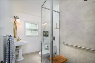 5571 Lockhaven Dr, Buena Park, CA 90621 - Photo 23