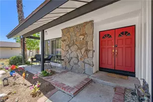 28975 Gladiolus Dr, Canyon Country, CA 91387 - Photo 3