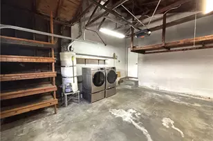 6021 Olive Ave, Long Beach, CA 90805 - Photo 29