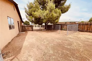 15151 Tonikan Ct, Apple Valley, CA 92307 - Photo 57