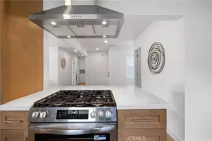 725 N Hanover, Anaheim, CA 92801 - Photo 17