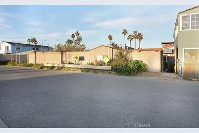 17185 Pacific Coast Hwy, Huntington Beach, CA 92649 - Photo 33