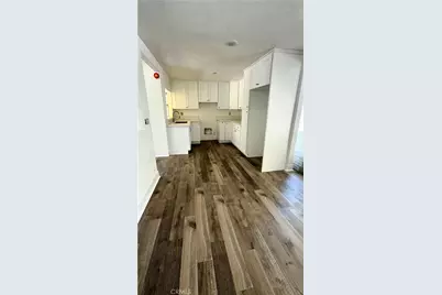 7253 Loma Verde Avenue, Canoga Park, CA 91303 - Photo 9