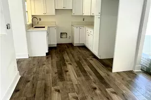 7253 Loma Verde Ave, Canoga Park, CA 91303 - Photo 9