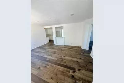 7253 Loma Verde Avenue, Canoga Park, CA 91303 - Photo 5