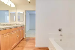 3360 Watermarke Pl, Irvine, CA 92612 - Photo 29