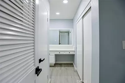 278 N Wilshire #C8, Anaheim, CA 92801 - Photo 11